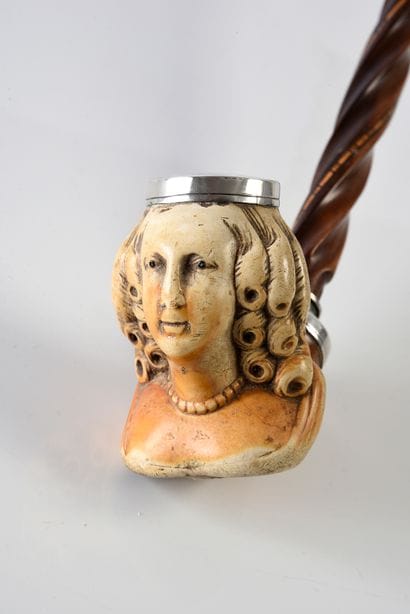 SAND George (1804-1876)
Grande pipe en écume...