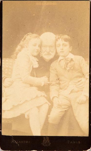 HUGO Victor (1802-1885).
Portrait photographique...