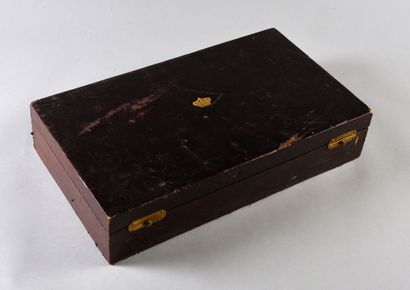 SERVICE A ENTREMETS POUR LA TABLE DU ROI...