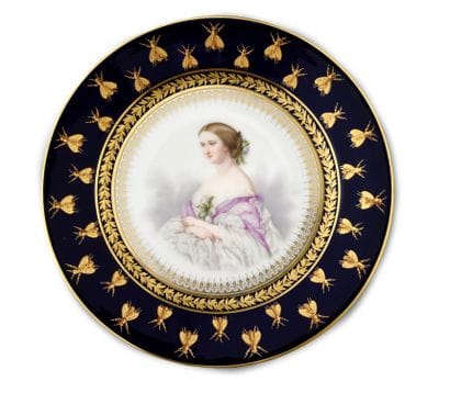 BELLE PAIRE D'ASSIETTES.
MANUFACTURE IMPÉRIALE,...