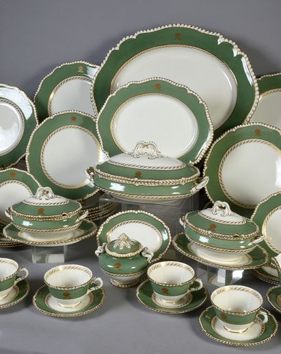 PARTIE DE SERVICE EN PORCELAINE ANGLAISE...