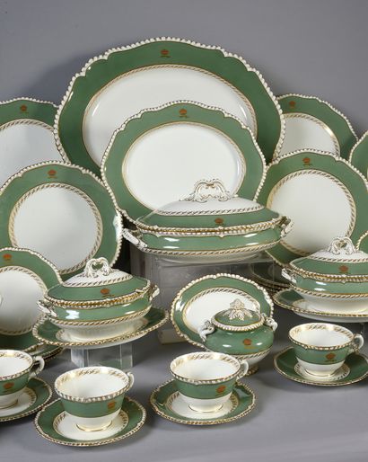 PARTIE DE SERVICE EN PORCELAINE ANGLAISE...