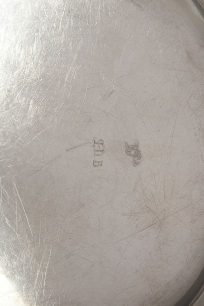 PAIRE DE PLATS EN ARGENT.
BIENNAIS, PARIS,...
