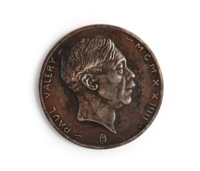 VALÉRY Paul (1871-1945).
Rare médaille uniface...