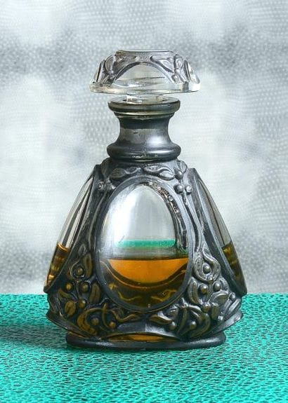 FOREST
«Grand Chic» - (1918) Luxueux flacon...
