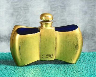 GUERLAIN
«Coque d'Or» - (1937) Flacon moderniste...
