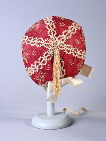 Embroidered bonnet, late 18th-early 19th...