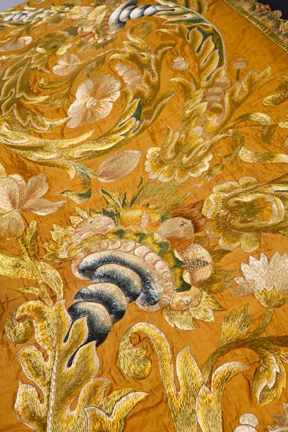 Tour de lit, embroidery virtuoso, mid-seventeenth...