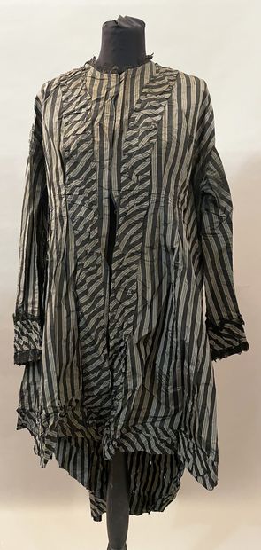 Meeting of elements of dresses in silks,...