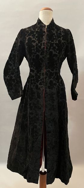 Elegant coat, circa 1880, coat with basques...