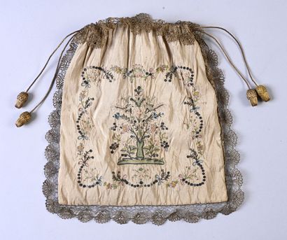 Embroidered reticule, late eighteenthy, gros...