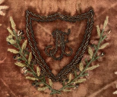 Embroidered bellows pouch, early nineteenth...
