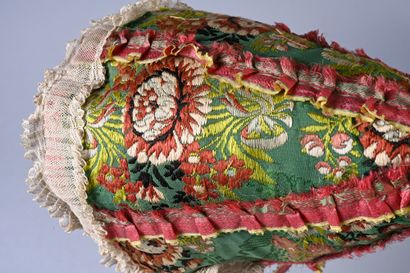 Amazing headdress, early 19th century, deep...
