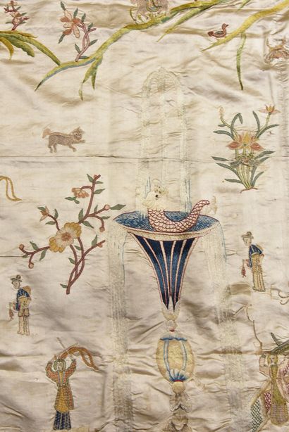 Important embroidered hanging in Chinoiserie,...