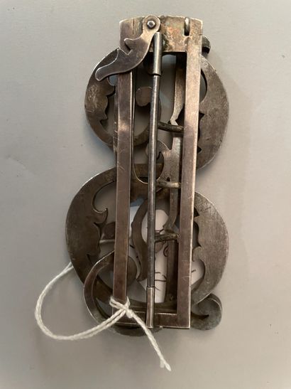 Two important buckles with monogram
PS, second...
