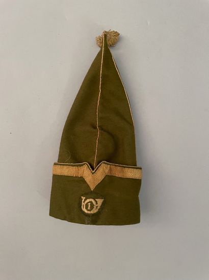 Two doll hats, 19th and early 20th century,...
