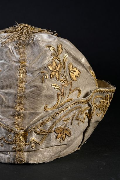 Opulent embroidered cap for men, first half...