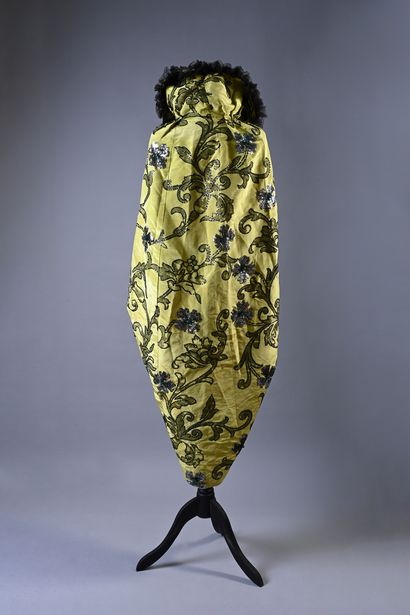 Evening coat, Haute Couture, circa 1910-1913,...