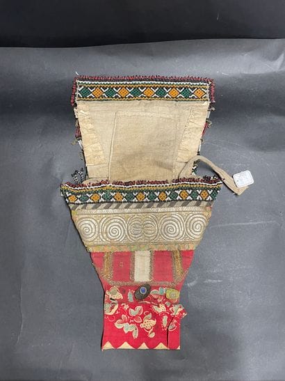Important traditional headdress, Central...