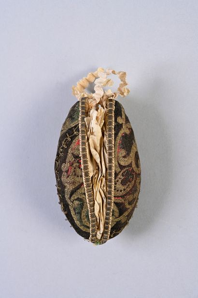 Small perfume purse or pin case, early 19th...