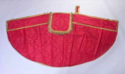 Mantle, Louis-Philippe period, crimson damask...