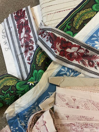 Metrages of printed canvas borders, late...