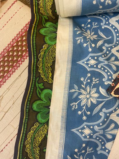 Metrages of printed canvas borders, late...