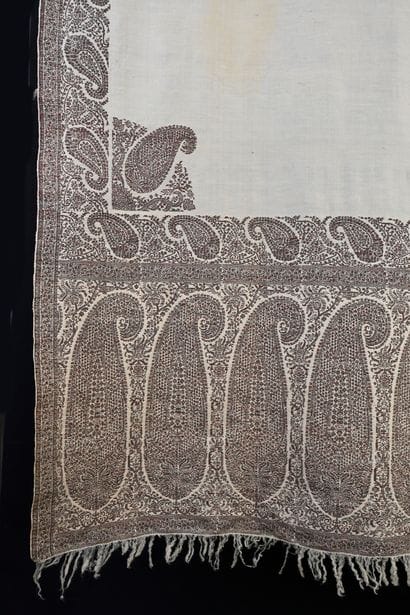 Long cashmere shawl, Restoration period,...