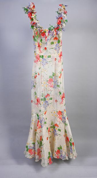 Cocktail dress, circa 1930, sleeveless chiffon...