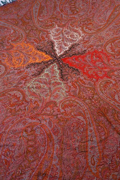 Square cashmere shawl said of the four seasons,...