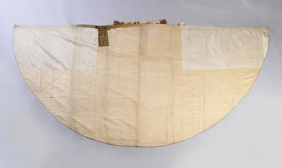 Chape in two remarkable silks, XVIIIth century,...