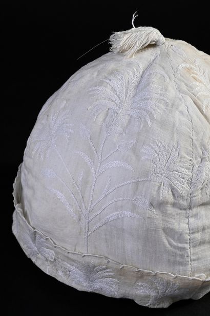 Men's inner bonnet, 18th century, India for...