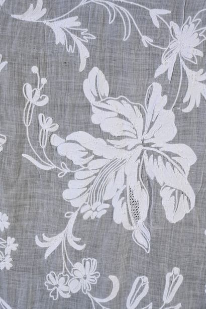 Important embroidered muslin curtain, Second...