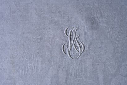 Table service with harvesters in linen damask,...