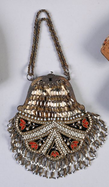 Reticule, circa 1830-1840, cream satin pocket...