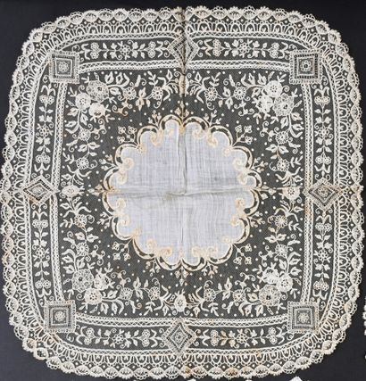 Quatre mouchoirs, Duchesse, application de...