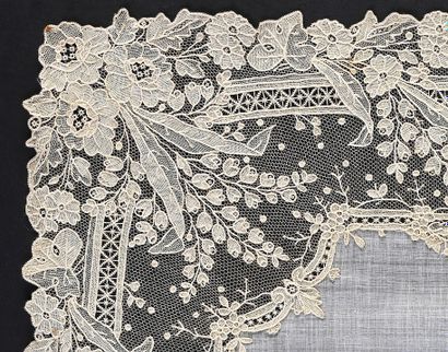 Mouchoir en dentelle d'Alençon, aiguille,...