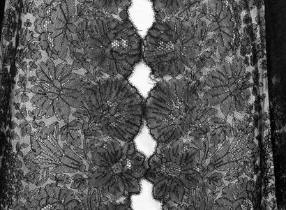 Rotonde en dentelle de Chantilly mécanique,...