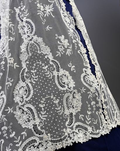 Etole de mariée en dentelle duchesse et application,...