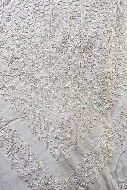 Châle de mariée brodé de fleurs et d'oiseaux,...