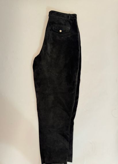ANONYMOUS, black suede-effect leather pants....
