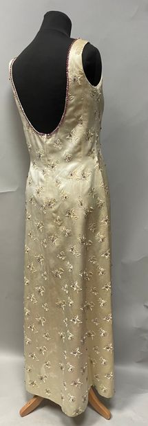 Evening ensemble, dress in ivory satin embroidered...