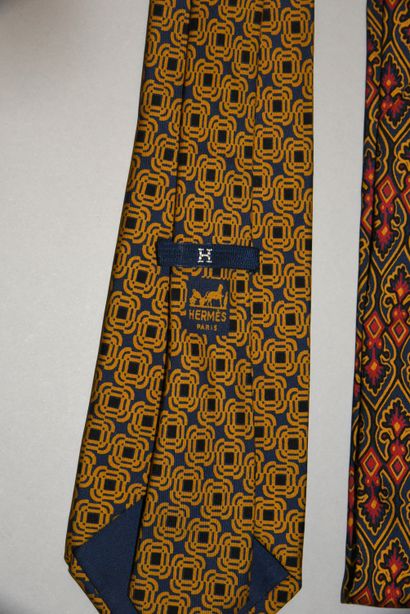 HERMES, set of two silk ties, Good condition...