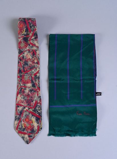 Pierre CARDIN Set comprising a silk tie decorated...