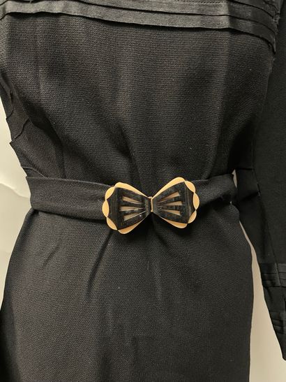 DRESS circa 1940, little black dress in wool...