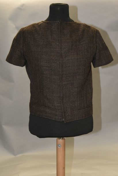 ANONYMOUS, small brown wool top, Estimated...