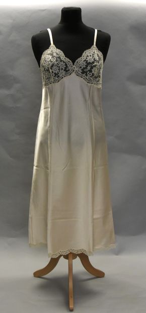 CHRISTIAN DIOR LINGERIE, ivory silk and lace...