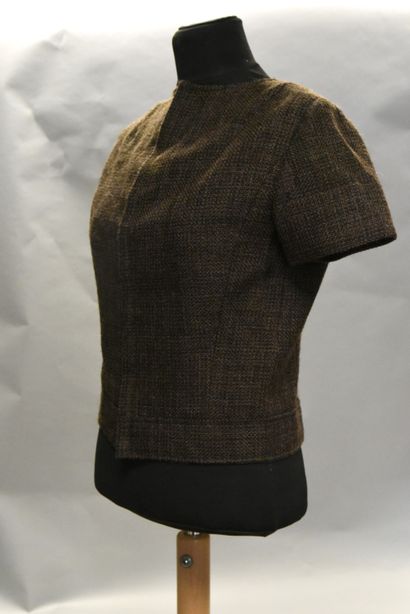 ANONYMOUS, small brown wool top, Estimated...