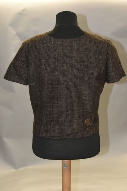 ANONYMOUS, small brown wool top, Estimated...
