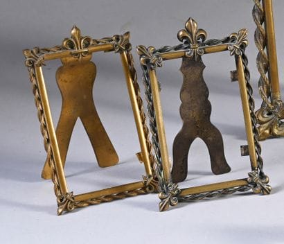 MAISON DE FRANCE.
Paire de petits cadres...